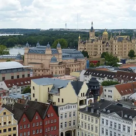 아파트 Ferienwohnung In Zentrum Schwerin